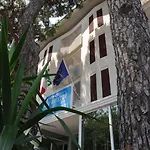Hotel Domus Mea 3*