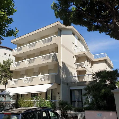 Hotel Domus Mea 3*