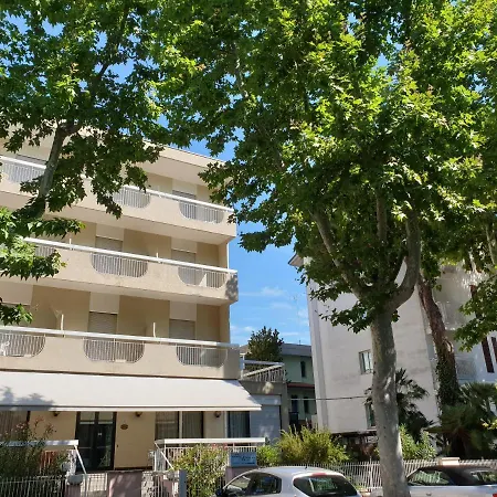 Hotel Domus Mea
