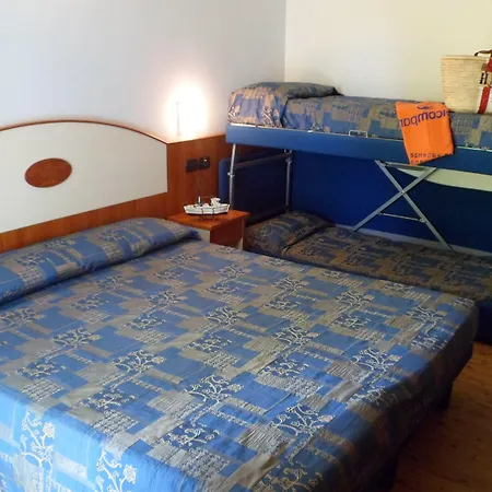 Hotel Domus Mea 3*