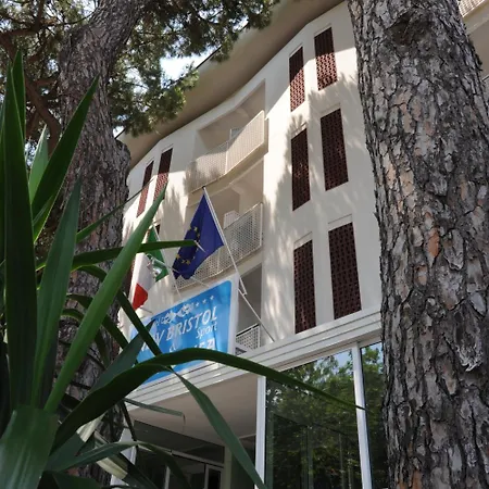 Hotel Domus Mea 3*