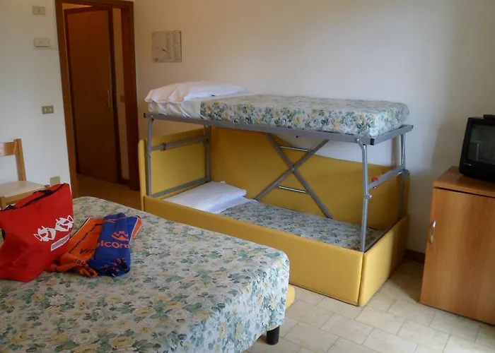 Domus Mea מלון צ'סנטיקו